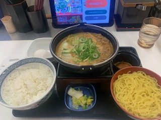 吉野家「牛肉玉ラーメン鍋膳」
