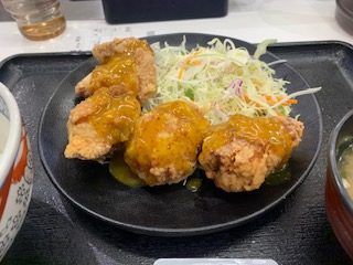 吉野家「ハニーマスタードからあげ定食」
