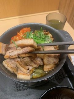 松屋「サムギョプサル風極厚豚カルビ焼肉定食」
