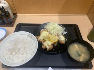 松のや「ハニーレモン唐揚げ定食」